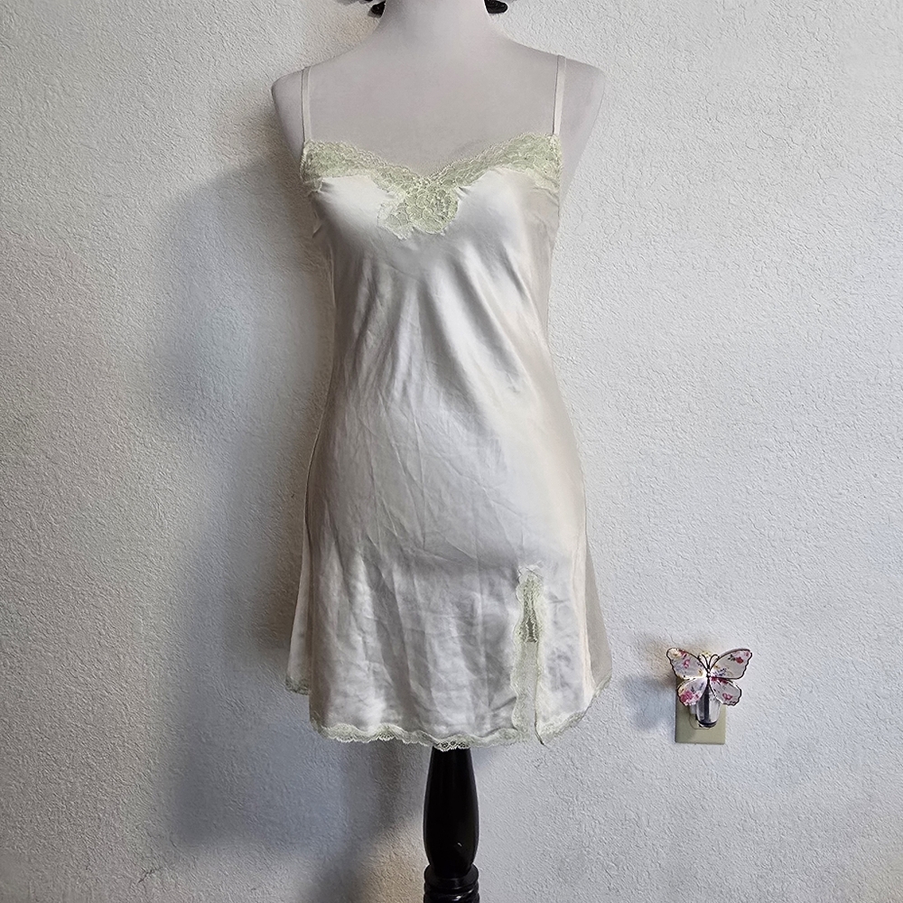 Victoria's Secret Ivory Chemise